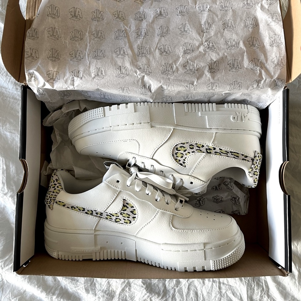Women’s Nike Air Force 1 Pixel SE 'Leopard': Size 9